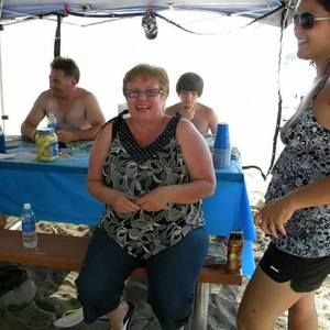 Meet your Posher, Dee